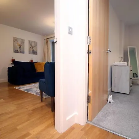 Zentrale Bristol- 2 Betten- Balkon- Wi-fi By Interhome Apartmán *