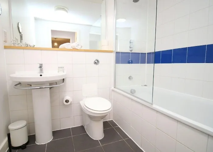 Apartmán Zentrale Bristol- 2 Betten- Balkon- Wi-fi By Interhome Bristol