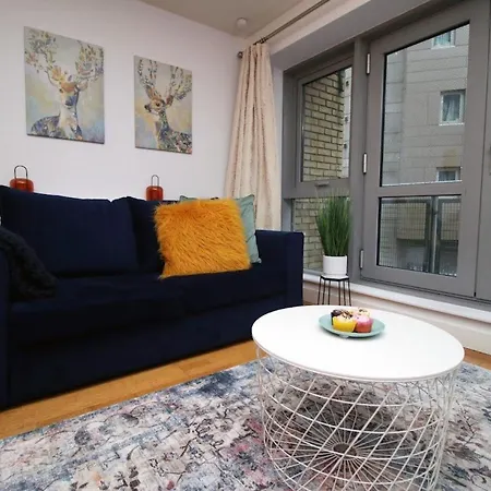 Zentrale Bristol- 2 Betten- Balkon- Wi-fi By Interhome 브리스틀